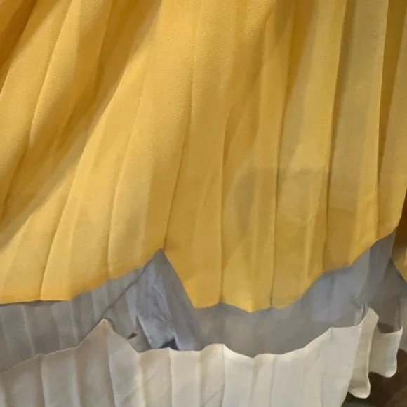 Ya Los Angeles Yellow, Gray, and Cream Layered Dress - Picture 4 of 10